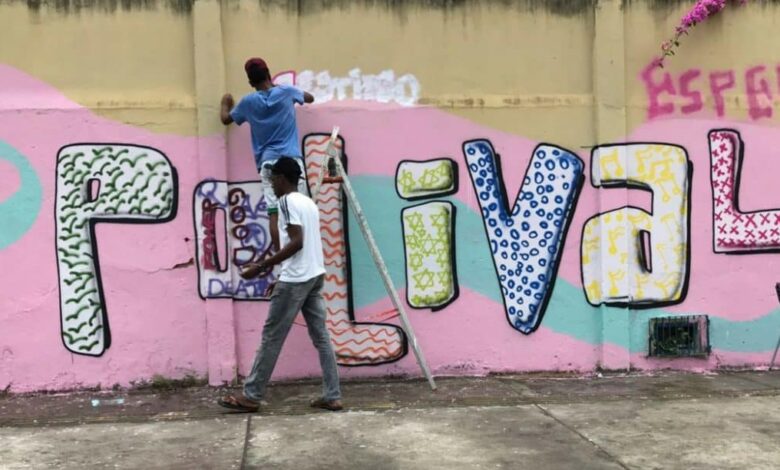Alunos da Colégio Polivalente de Amaralina participam do projeto Mais Grafite