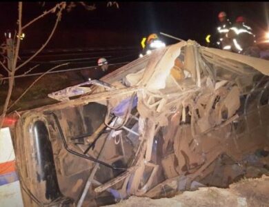 Local do acidente com 11 mortes é chamado de "Curva da Morte"