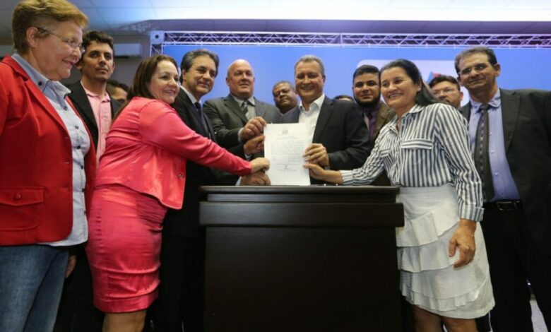 Governo celebra R$ 37 milhões em convênios com 61 municípios