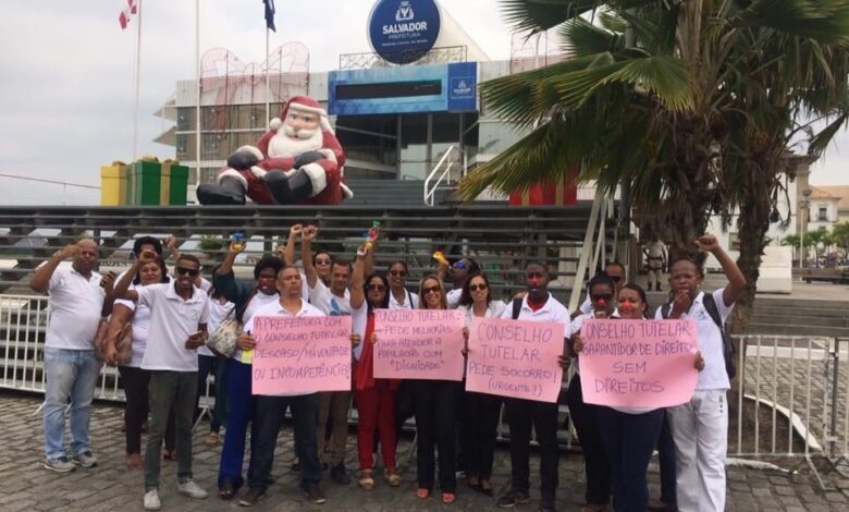 Conselheiros Tutelares realizaram protesto por melhores condições de trabalho