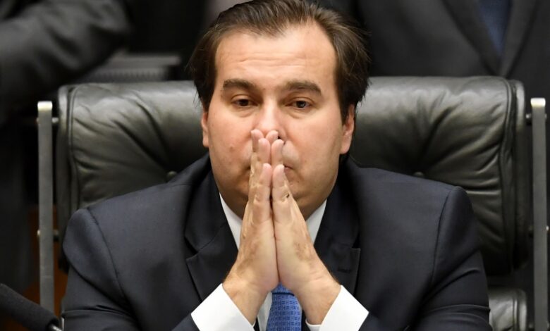 DEM traça plano para candidatura de Maia ao Planalto