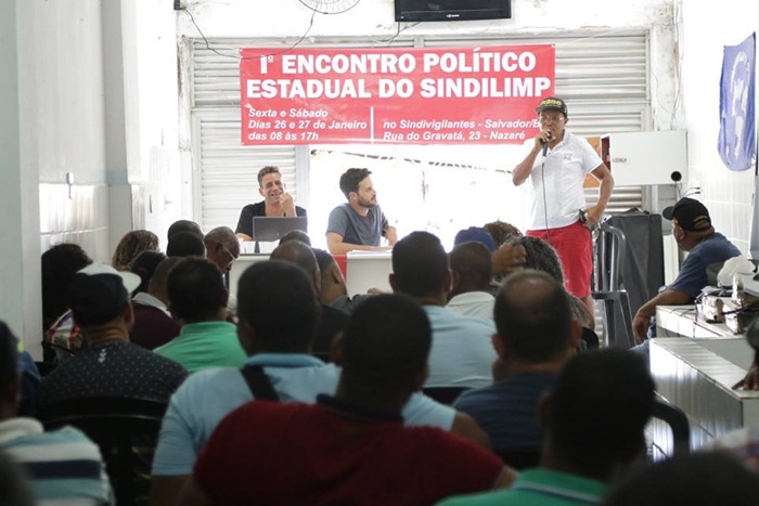Sindilimp-Ba reúne diretoria plena e debate planejamento politico estadual.