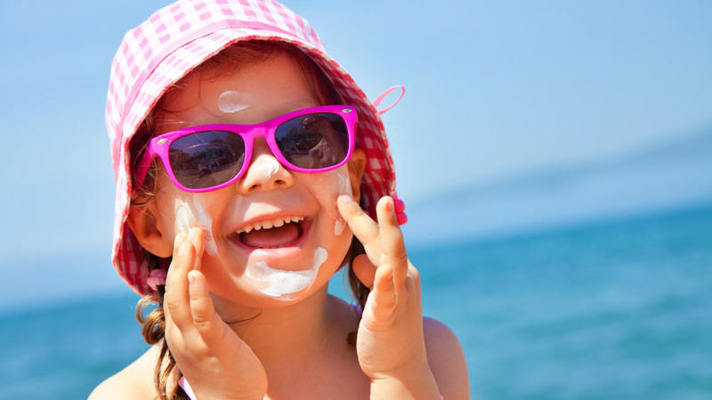 Verão sol, calor e maior risco para doenças oculares, inclusive nas crianças