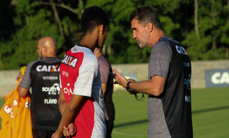 Vitoria segue preparação para a partida contra o Globo-RN